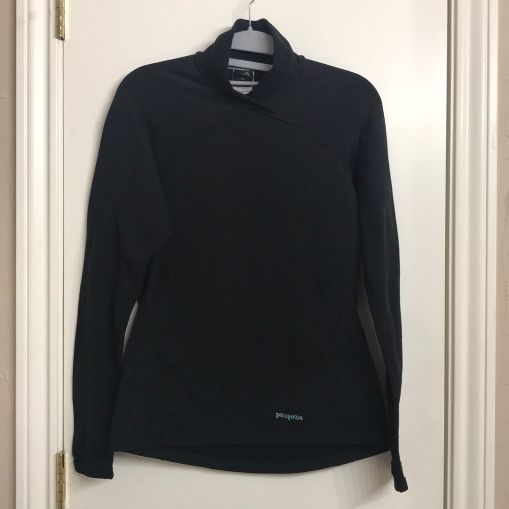 Patagonia fleece-lined base layer